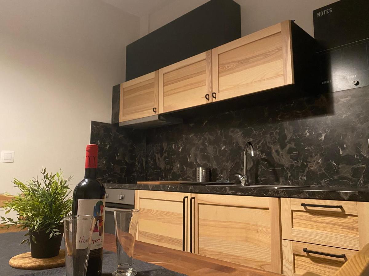 Davidana Deluxe Apartments Nea Kallikrateia Bagian luar foto