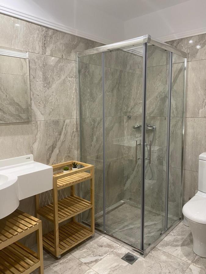 Davidana Deluxe Apartments Nea Kallikrateia Bagian luar foto