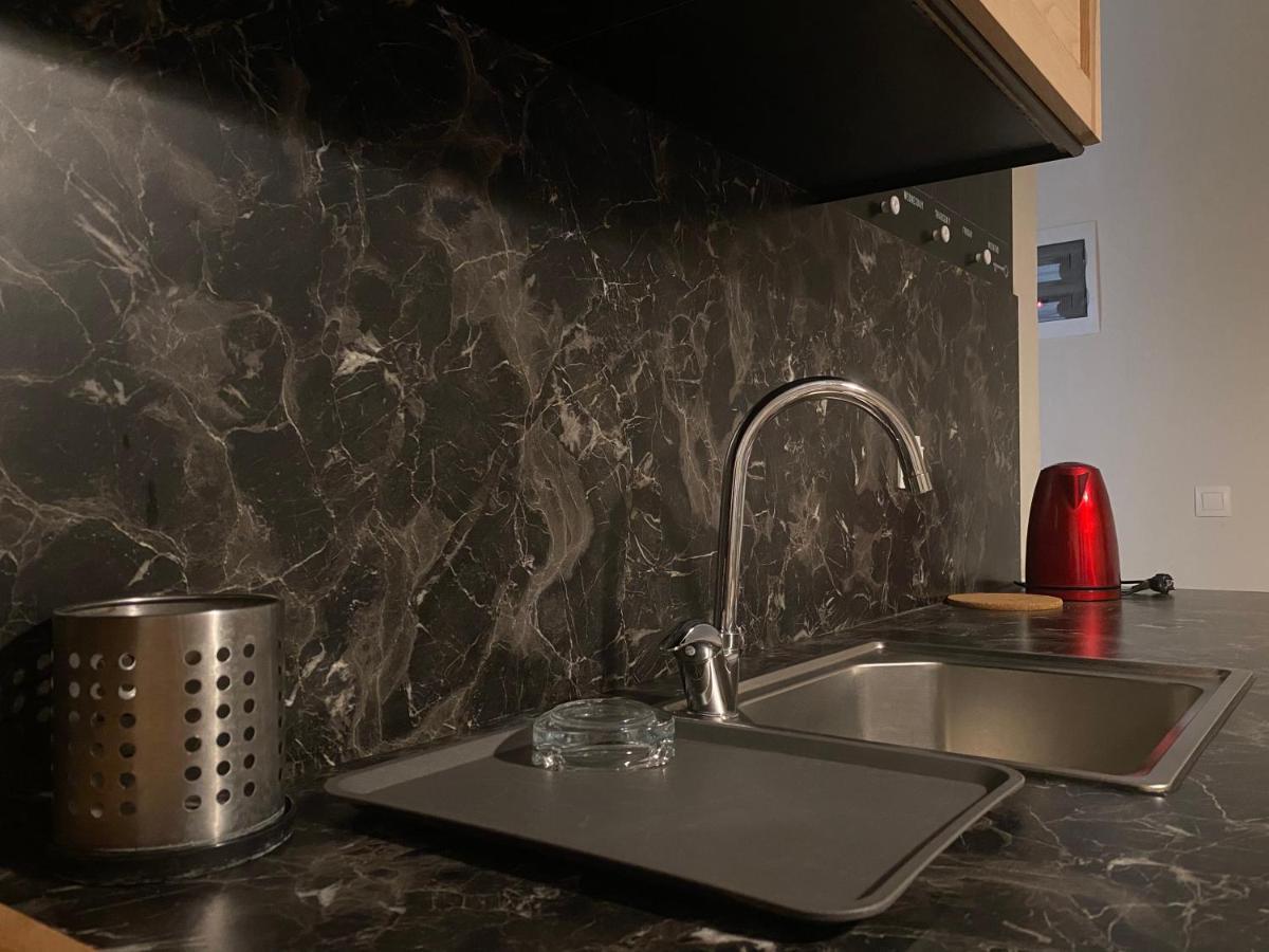 Davidana Deluxe Apartments Nea Kallikrateia Bagian luar foto