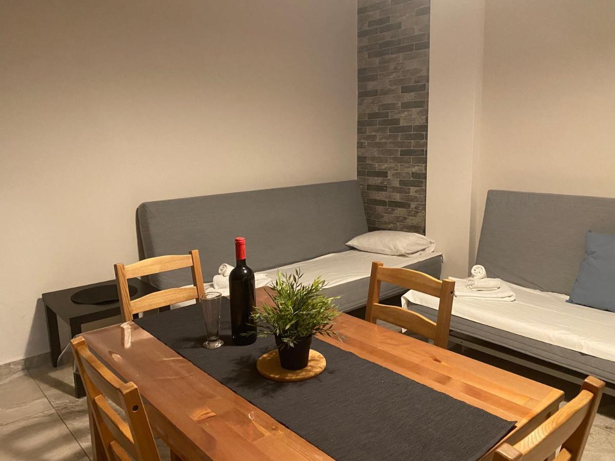 Davidana Deluxe Apartments Nea Kallikrateia Bagian luar foto
